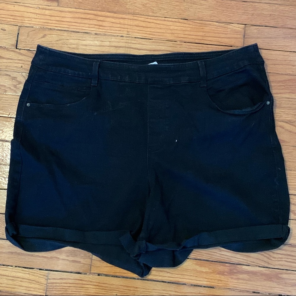 Pull on denim shorts